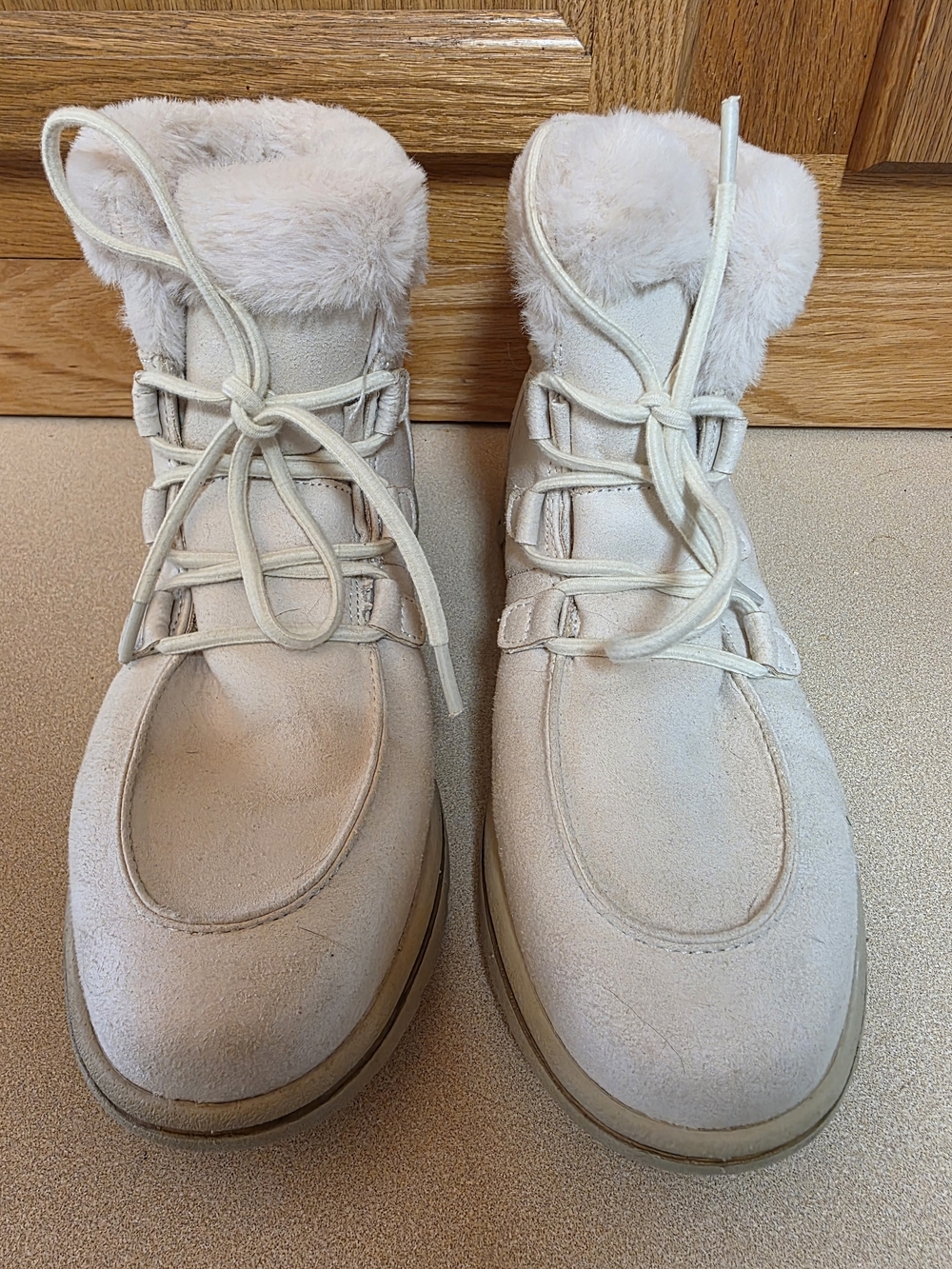 Cliff's Women’s Cream Faux-Fur Ankle Winter Boots